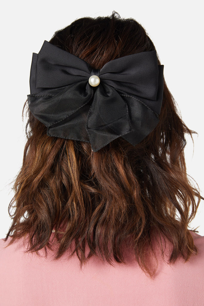 Pear Bear Beautiful flower print bow with pearl strings