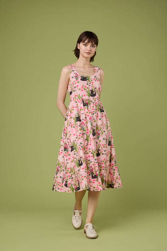 Princess Highway - Pretty Swan Midi Dress - pink