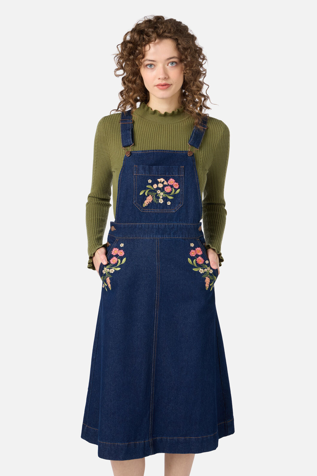 princess highway denim dress Embroidered denim might be our new 'it' piece for the sunny days Styles: Folk Art denim dress and Tan lace-up boots