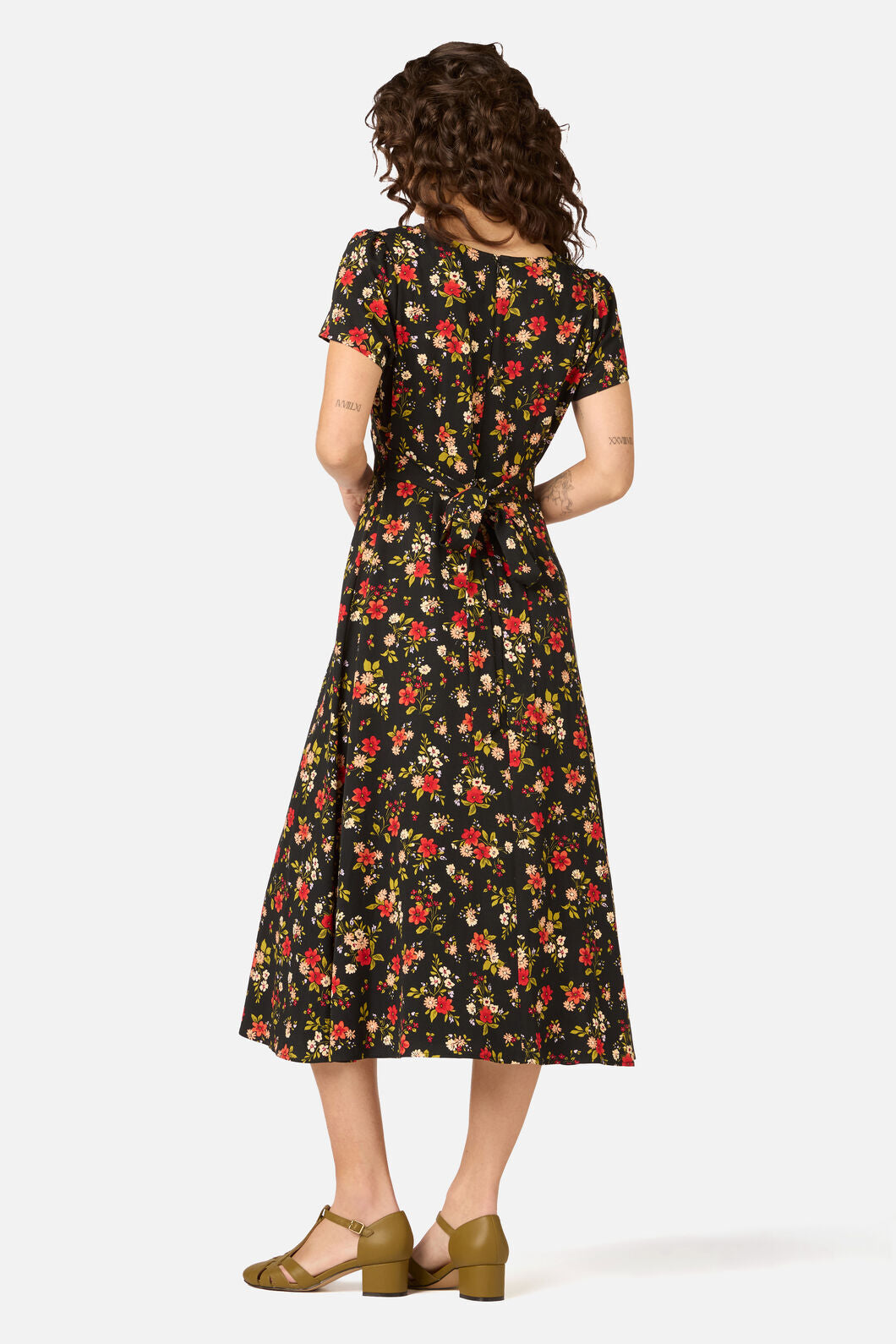 Princess Highway - Posy Floral Midi Dress - black