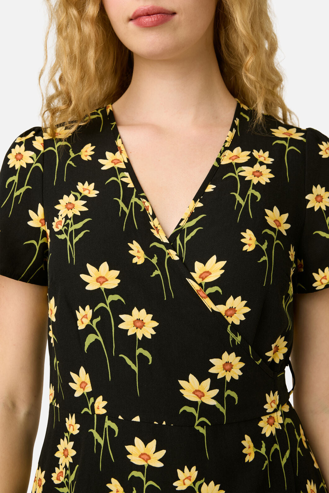 Princess Highway - Goldie Daisy Wrap Dress - black