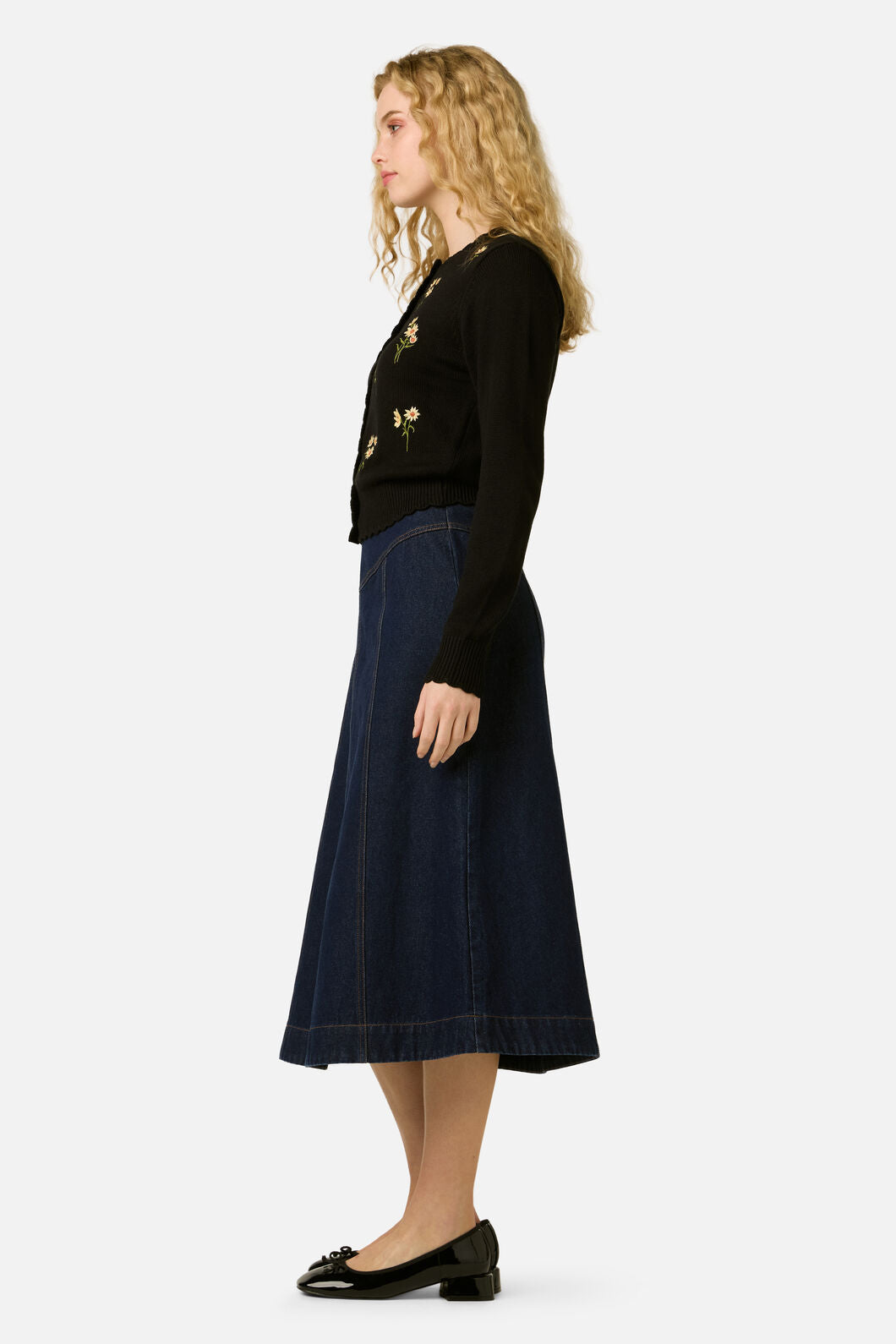 Princess Highway - Daisy Embroidered Cardigan - black