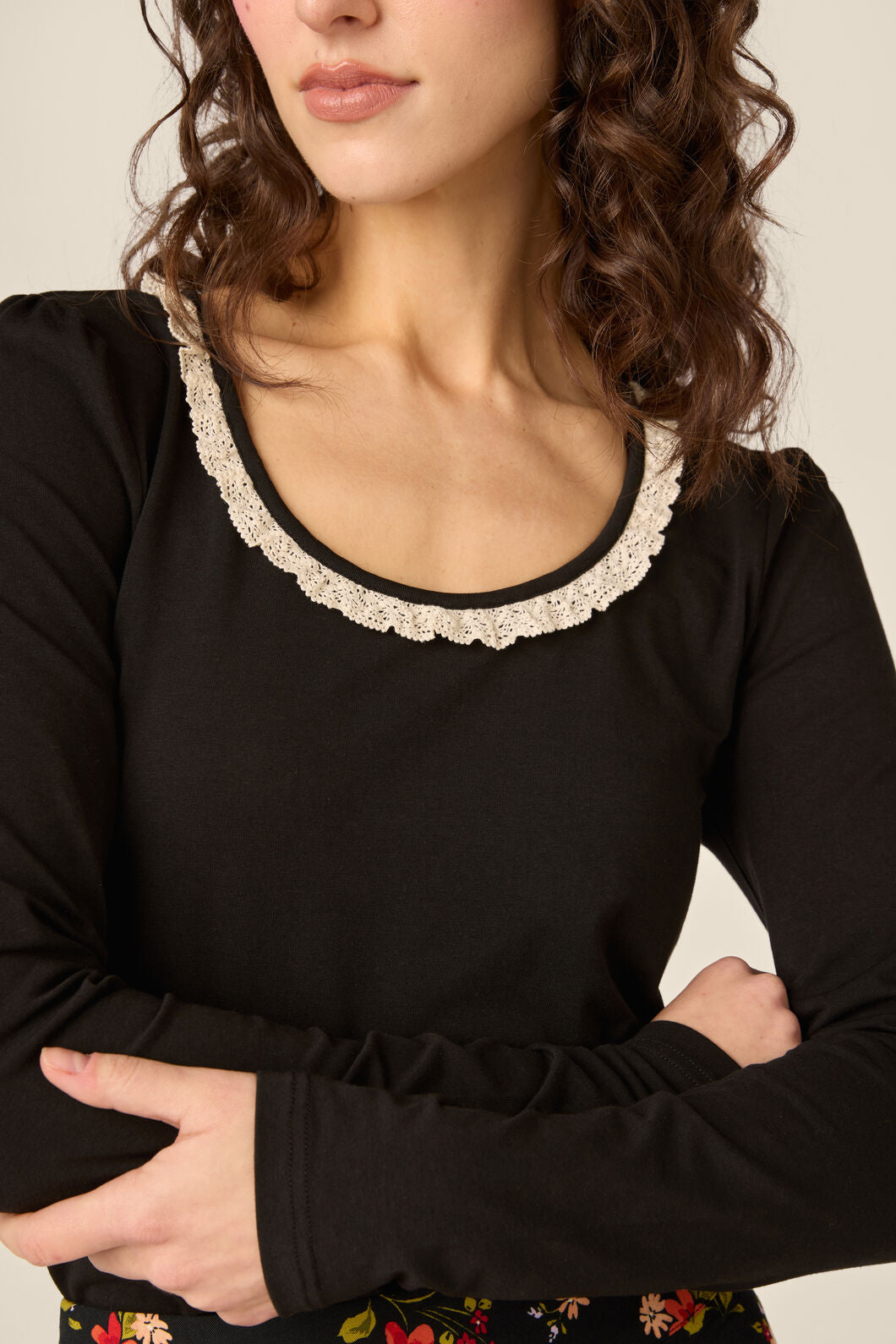 Princess Highway - Ada Long Sleeve Lace Trim Top - black