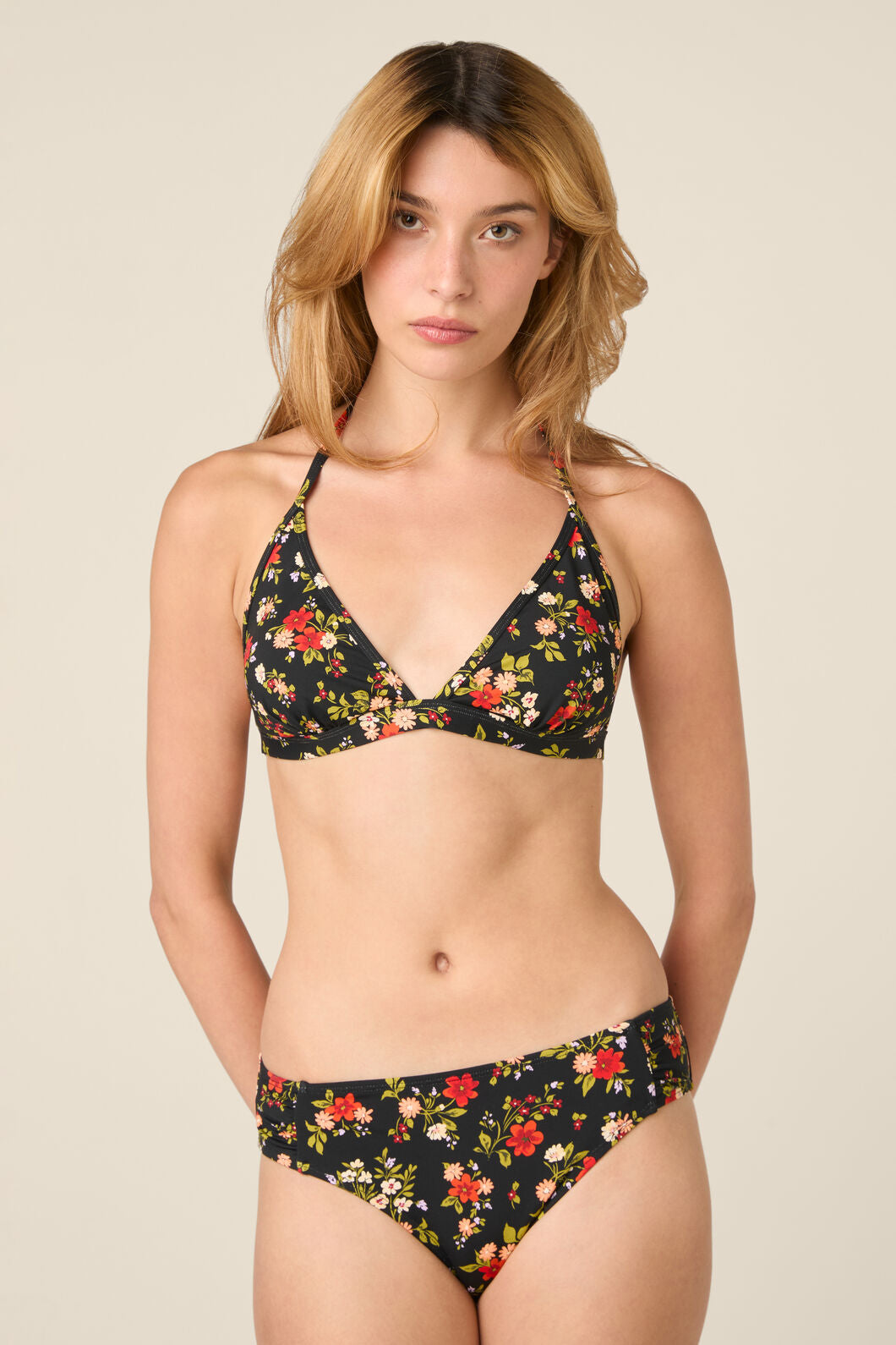 Princess Highway - Posy Floral Tri Bikini Top - black