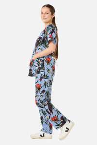 Princess Highway - Cockatoo & Protea scrub set - blue