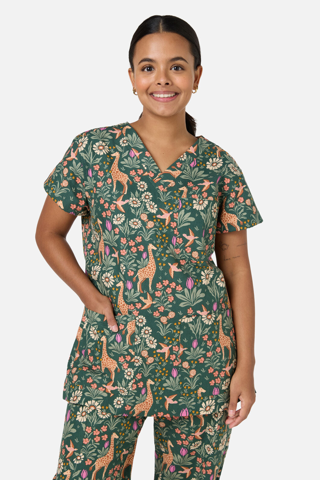 Princess Highway - Giraffe Scrub Set - green