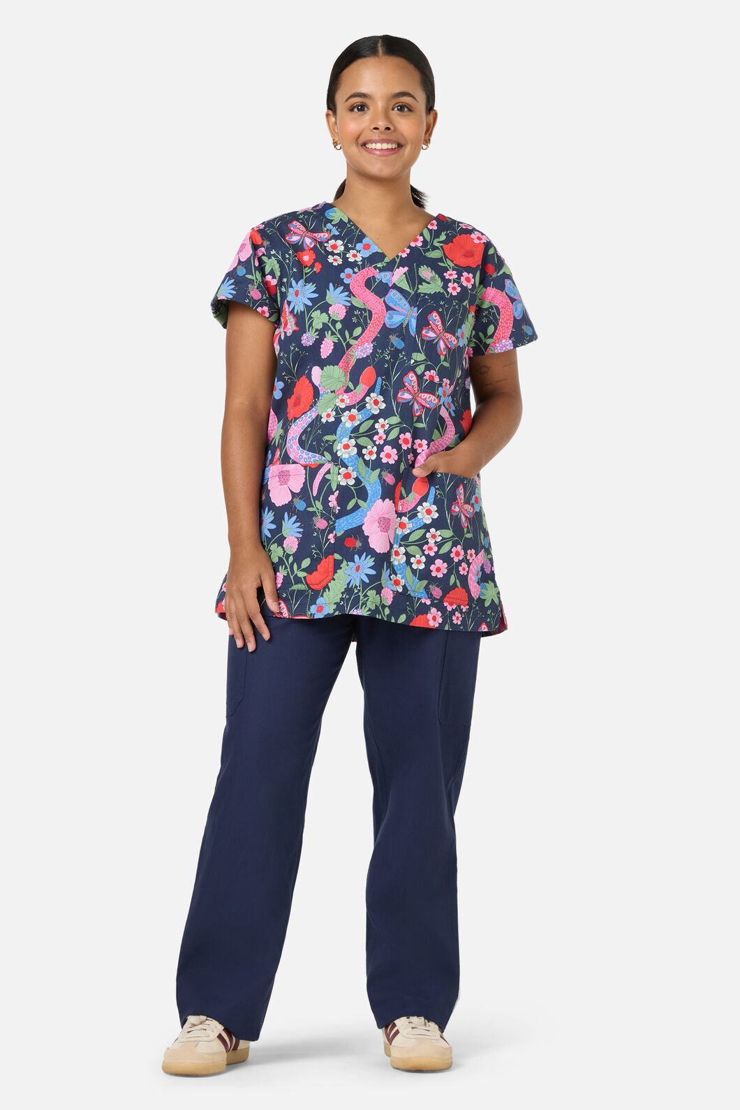 Snakes & Flora Top & Pant Scrubs – Princess Highway