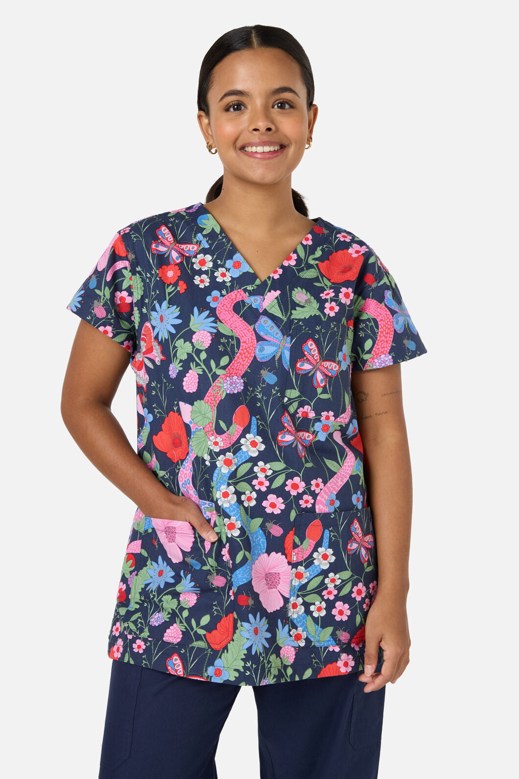 Snake Hand Scrub Snakes & Flora Top & Pant Scrubs – Princess Highway