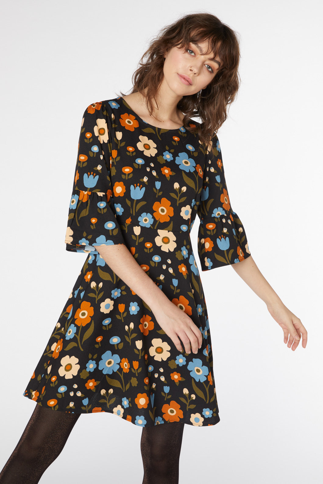 H&m black hot sale floral dress