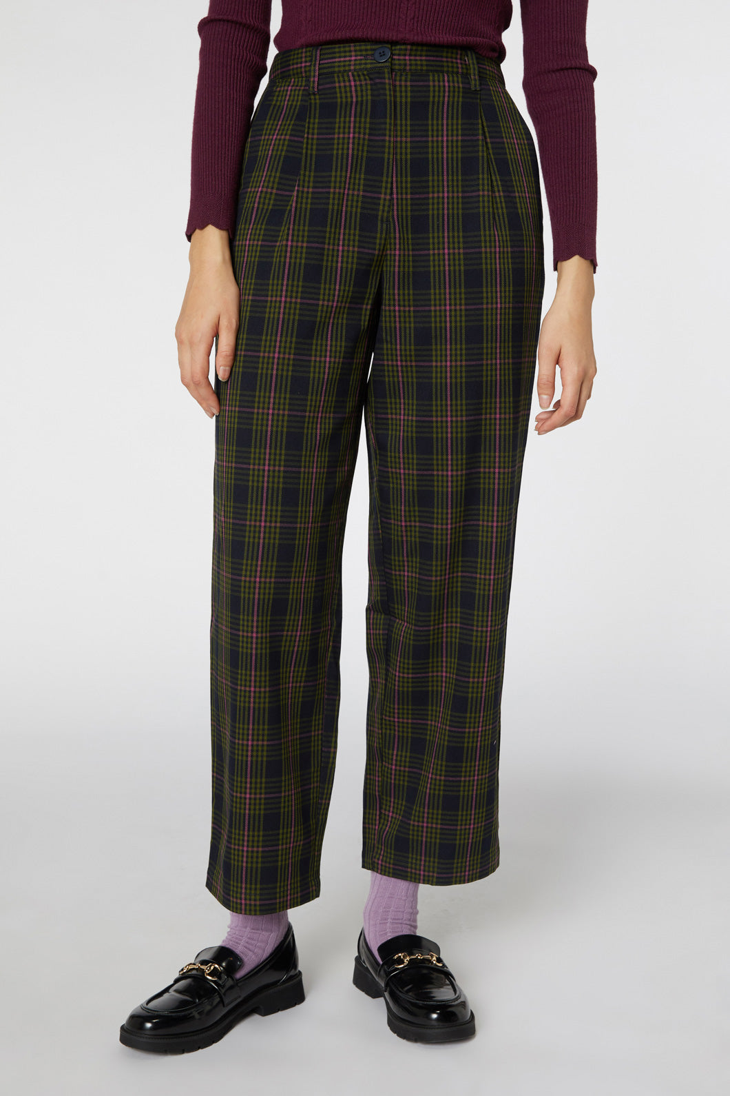 navy-check